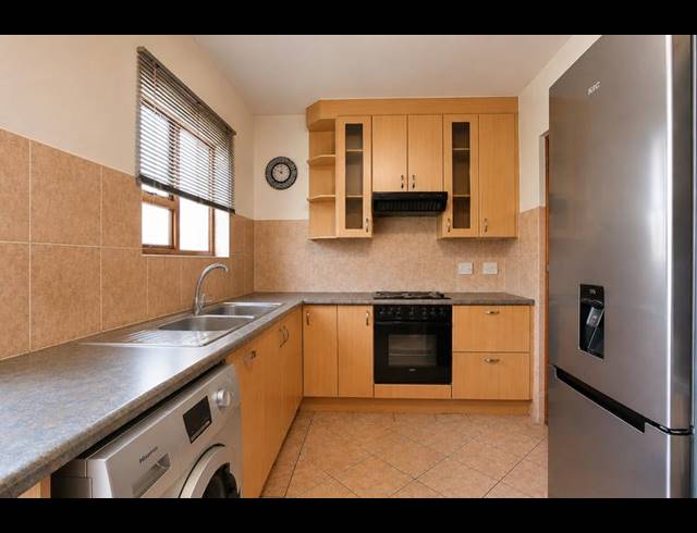3 BEDROOM TOWNHOUSE FOR SALE IN NORTH RIDING